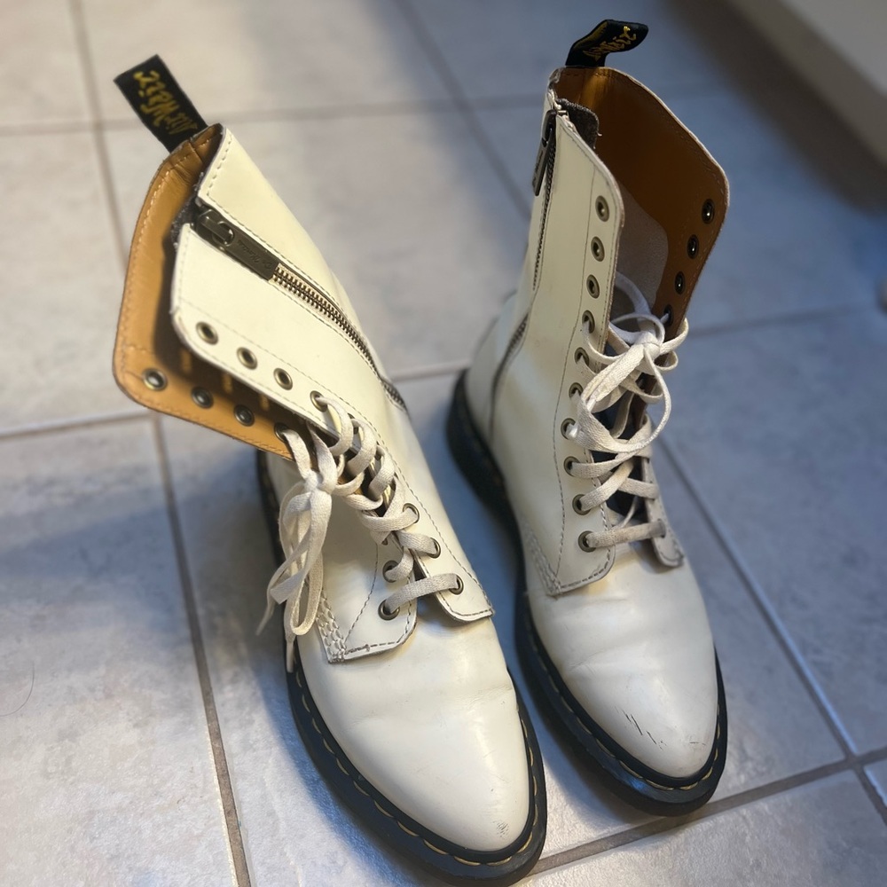Dr. Martens Alix Boots